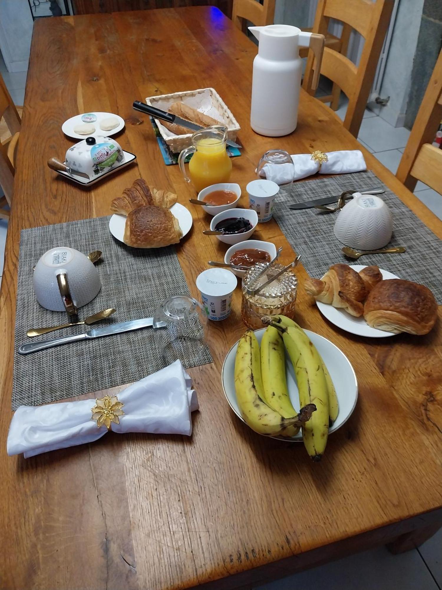 Faye-l'Abbesse Au Granit Bleu Bed & Breakfast エクステリア 写真